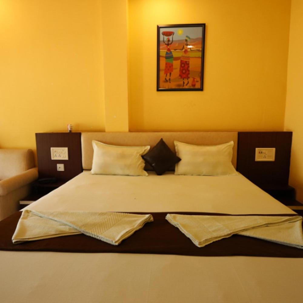 Golden View Resort And Restaurant Tajpur 外观 照片