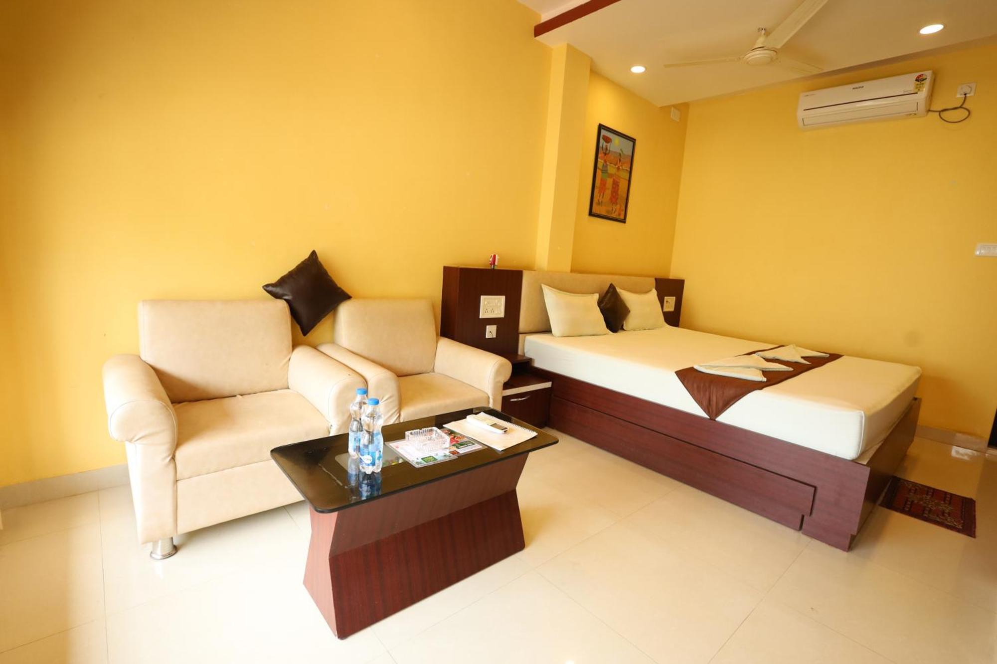 Golden View Resort And Restaurant Tajpur 外观 照片