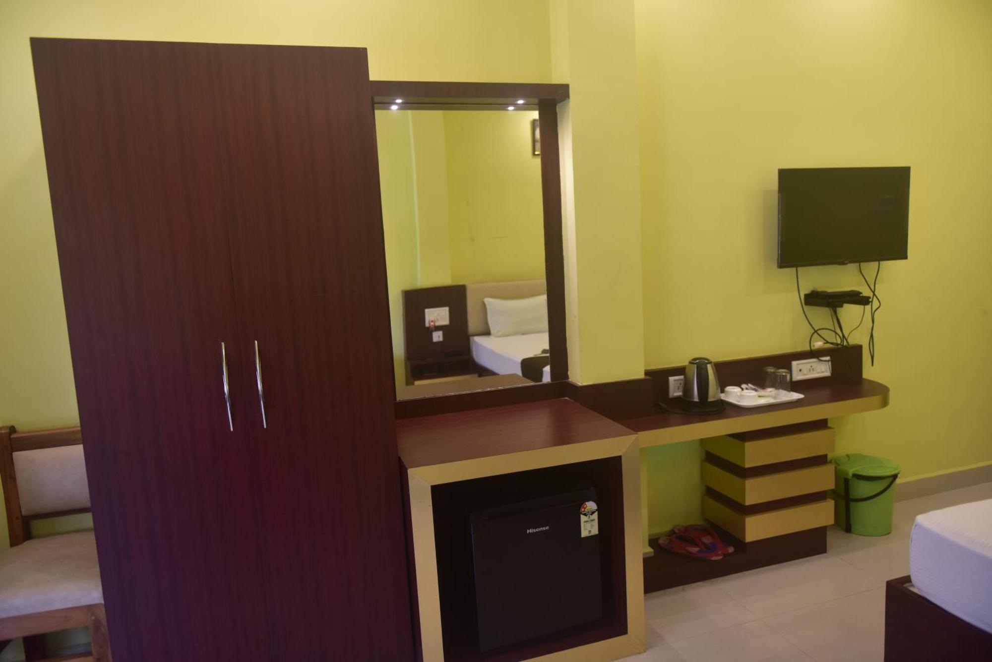 Golden View Resort And Restaurant Tajpur 外观 照片