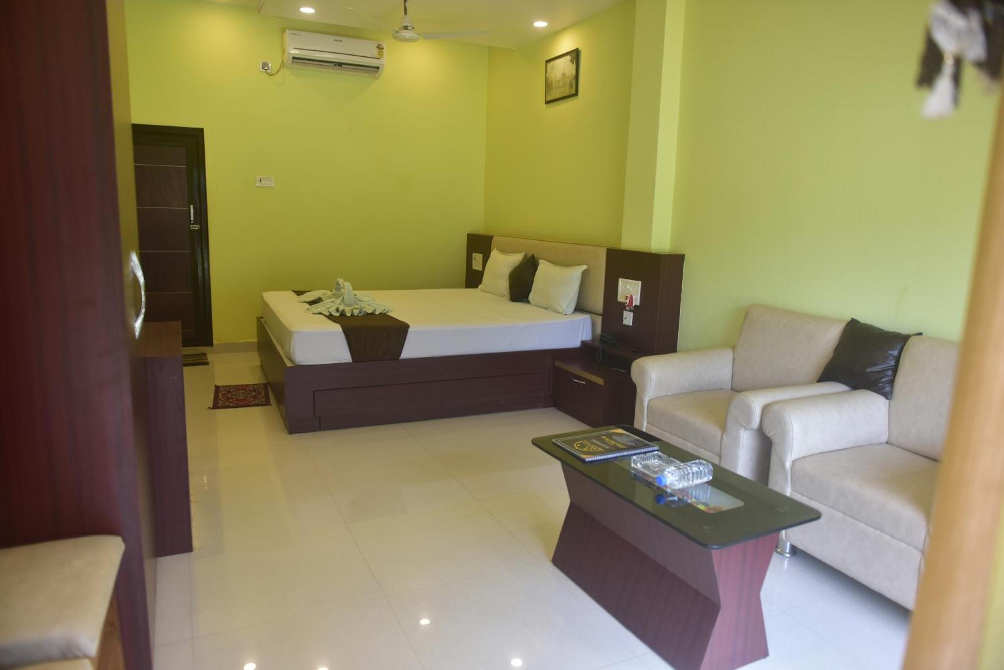 Golden View Resort And Restaurant Tajpur 外观 照片