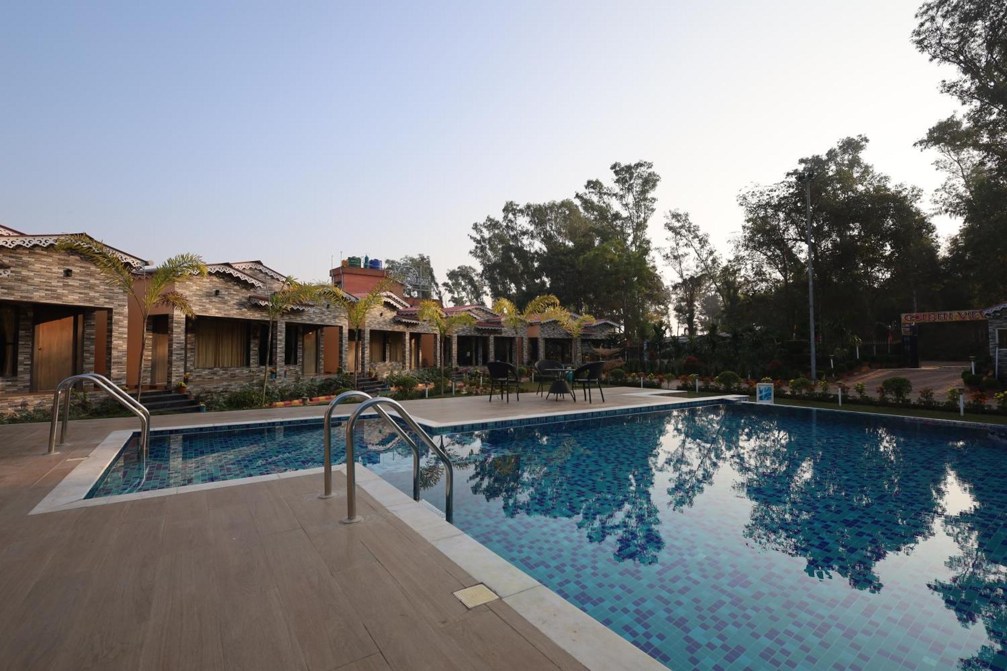 Golden View Resort And Restaurant Tajpur 外观 照片