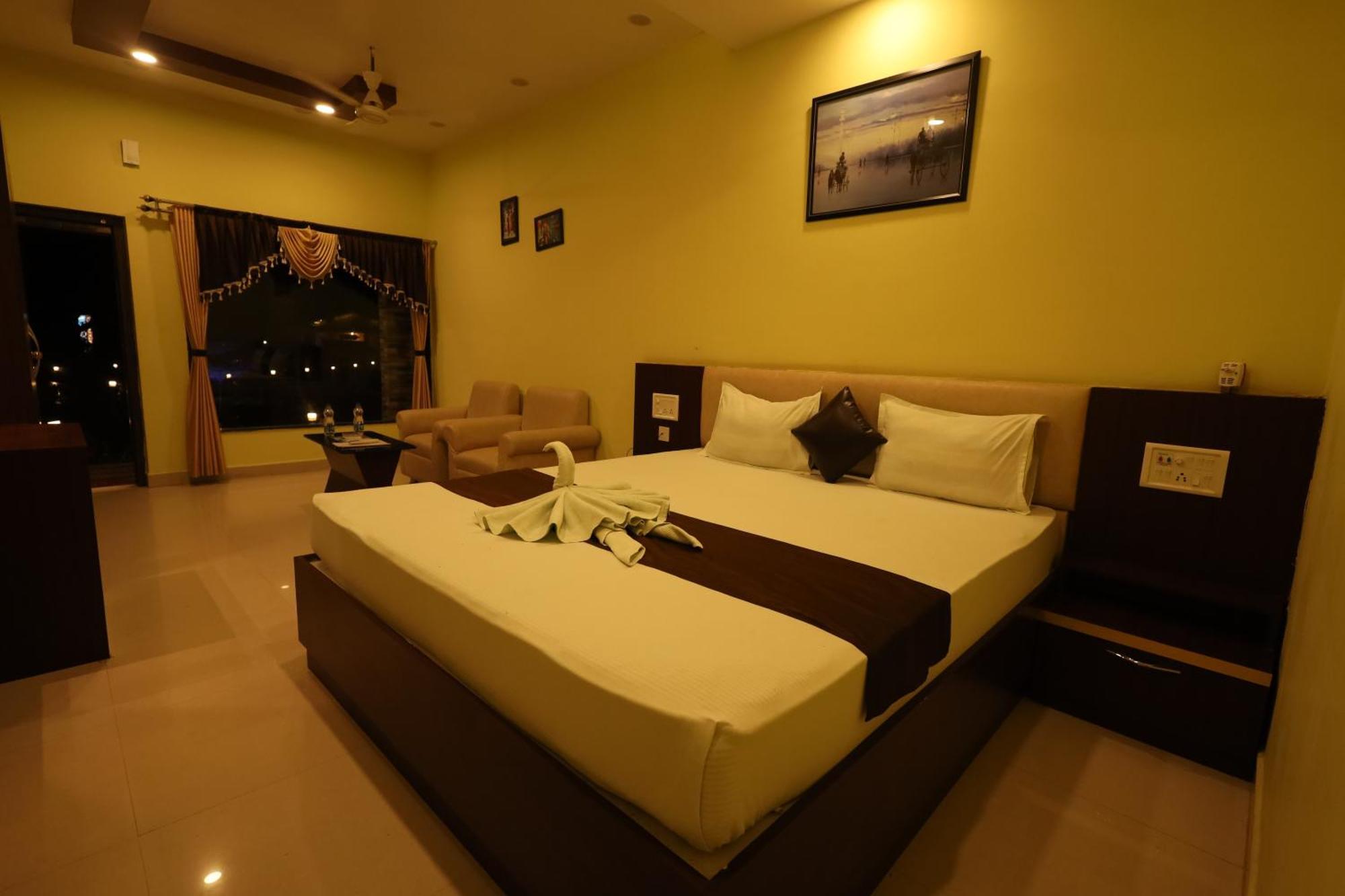 Golden View Resort And Restaurant Tajpur 外观 照片